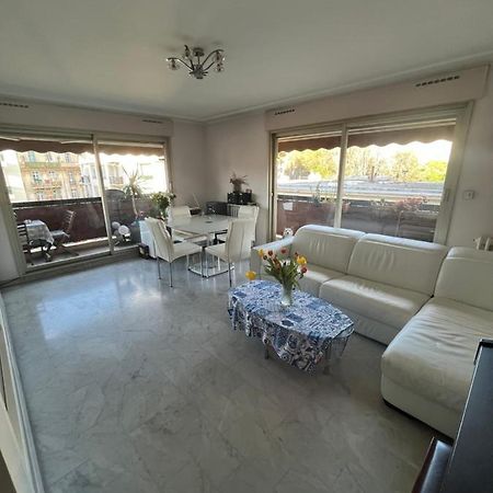 Chambre Privee Avec Terrasse Au Port De Nice Bagian luar foto